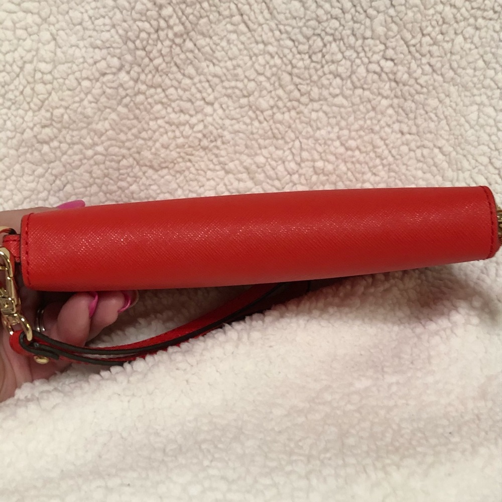 Michael Kors Wristlet - Picture 8 of 8